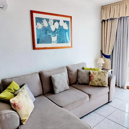 First Line Geranios Ocean View Air Conditioned 50 M From La Pinta