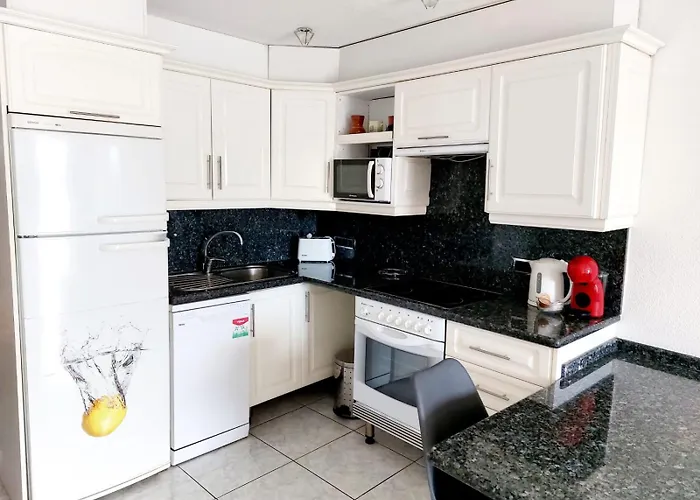 아파트 First Line Geranios Ocean View Air Conditioned 50 M From La Pinta *