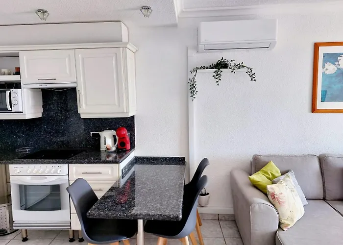 Apartment First Line Geranios Ocean View Air Conditioned 50 M From La Pinta