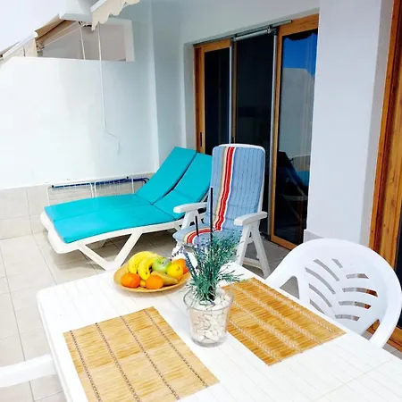 Lägenhet First Line Geranios Ocean View Air Conditioned 50 M From La Pinta