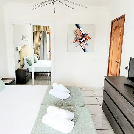 First Line Geranios Ocean View Air Conditioned 50 M From La Pinta Apartament *